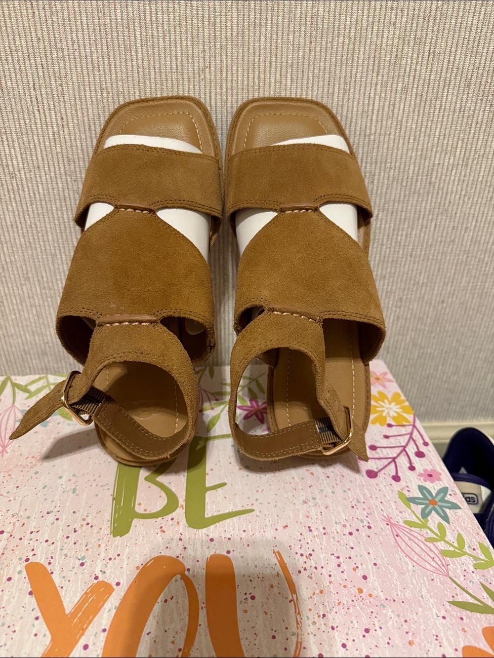 Wmn’s UGG Del Ray Suede Strappy Sandals